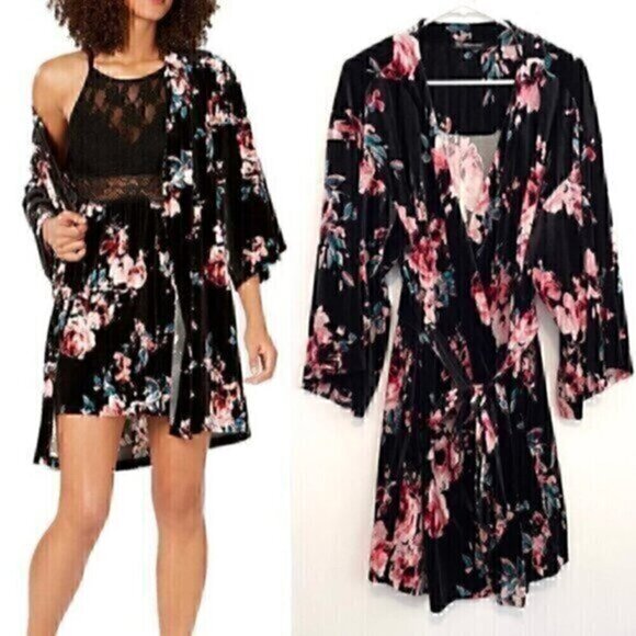 INC INTERNATIONAL CONCEPTS Printed Velvet Wrap Robe Black Pink Floral Velour XL - Picture 1 of 12
